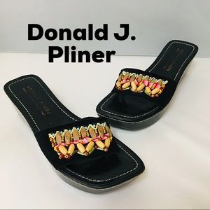 Donald J Pliner Black Wedge Bead  & Wood Sandals